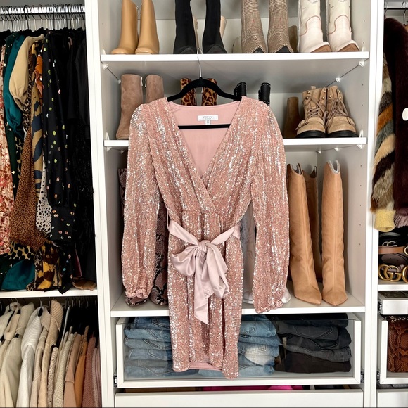 Dresses & Skirts - Pink sequin dress w/ satin tie front